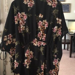 Maurices Other - Maurices kimono // size s/m // black w/flowers Maurices Other - Maurices kimono // size s/m // black w/flowers